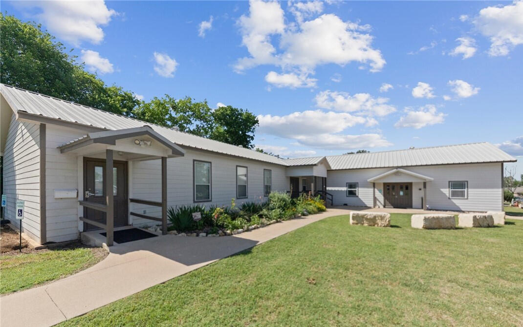 301 W Avenue F Belton TX 76513